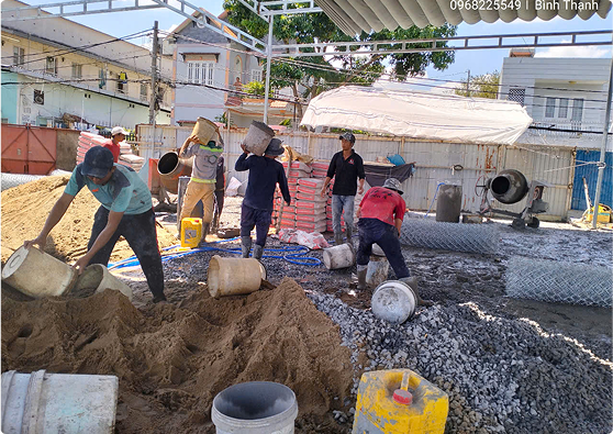 Sự Khác Biệt Giữa Đổ Bê Tông Tay Và Bê Tông Tươi – Nên Chọn Loại Nào?